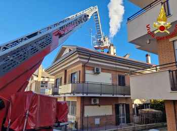 Incendio canna fumaria a Porto San Giorgio